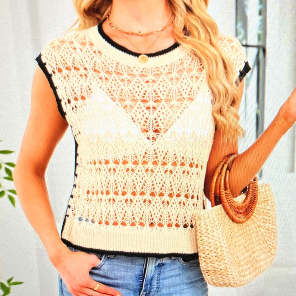 Cream Open-Knit Short Sleeve Sweater with Black Trim - Picture 3 of 5